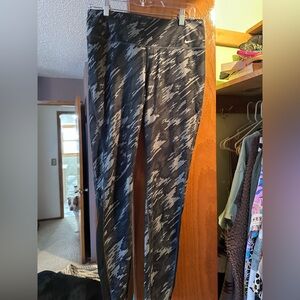 Nike Dri-FIT Black & Gray Camo Leggings